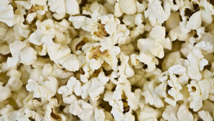 Kaffefiltret kan exempelvis bli en utmärkt skål för popcorn eller andra snacks. Bild: IBL Bildbyrå