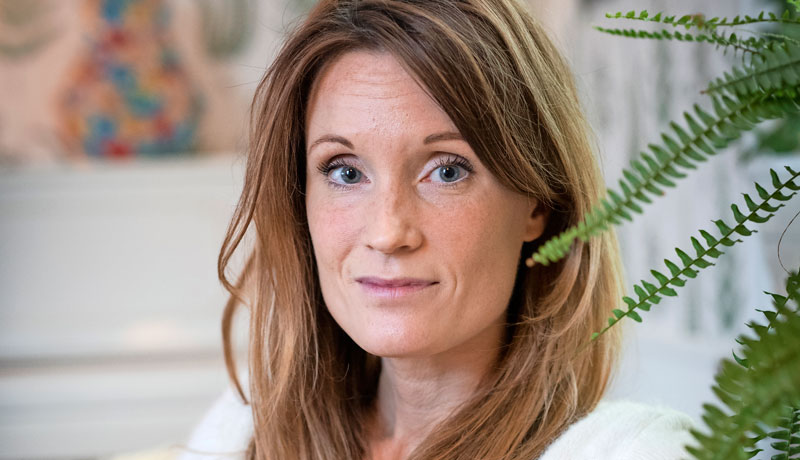 Emelie drabbades av en hjärtinfarkt.