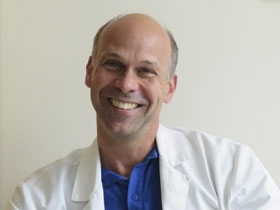 Överläkaren Andreas Münch, expert på mikroskopisk kolit.