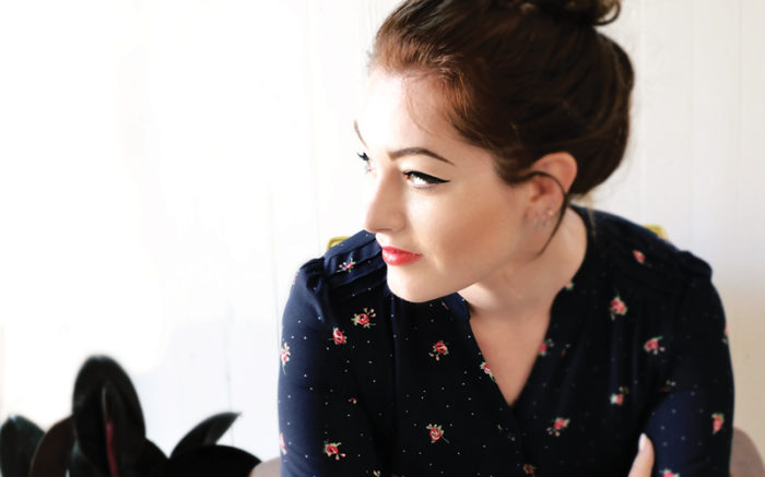 Artisten Mandy Harvey gick in i en depression efter att ha förlorat hörseln.