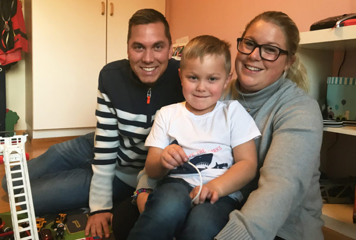 Patrik, Emelie och Theo Stenlunh leker mycket tillsammans. Diabetes typ 1.