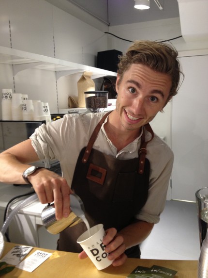 Finfint kaffe från årets barista. Jag bugar och tackar! Finfint kaffe från årets barista. Jag bugar och tackar!