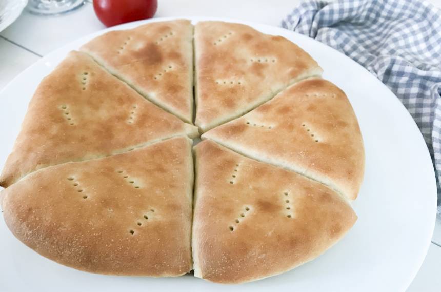 bröd av pizzadeg bröd av pizzadeg